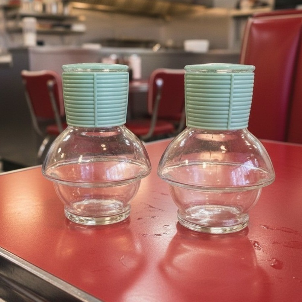 McKee Hottle Glass Decanters, Set‎ of 2, Vintage Glasbake Coffee Tea Servers